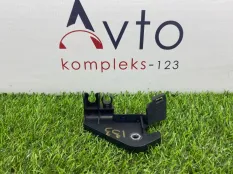 кронштейн датчика abs Mercedes-Benz C-Class