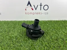 Насос водяной (помпа) Skoda Rapid