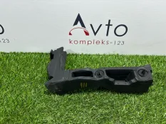 Уплотнитель капота Audi A4