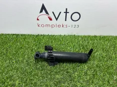Форсунка омывателя фар Audi A4
