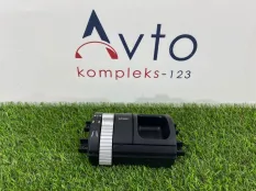 Блок управления пневматической подвеской Porsche Cayenne