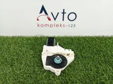 Моторчик стеклоподъемника Audi A4