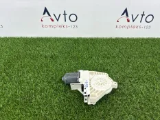 Моторчик стеклоподъемника Audi Q5