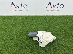 Моторчик стеклоподъемника Audi Q5