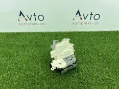 Замок двери Audi Q5