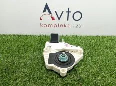 Моторчик стеклоподъемника Audi A5