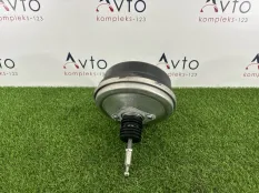 Вакуумный усилитель тормозов Audi A4
