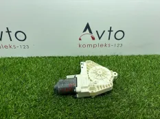 Моторчик стеклоподъемника Audi Q5