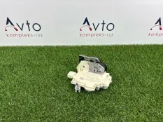 Замок двери Audi A6