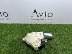 Моторчик стеклоподъемника Audi Q7