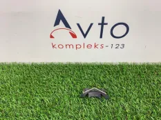 Кронштейн радиатора Audi Q7