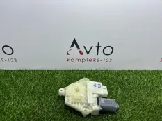 Моторчик стеклоподъемника Skoda Rapid