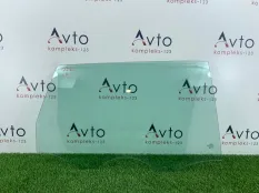 Стекло двери Audi Q7