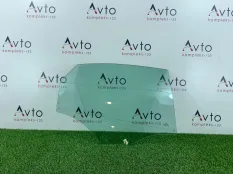 Стекло двери Audi A4