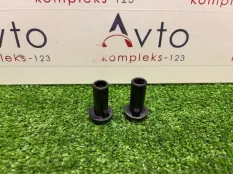 Крепление радиатора Audi A8