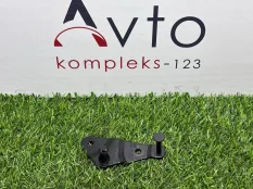 Кронштейн амортизатора Audi A7