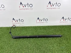 Амортизатор крышки багажника Porsche Cayenne