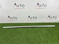 Молдинг двери Audi A4