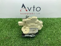 Замок двери Audi A6