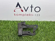 Крюк замка капота Mercedes-Benz C-Class