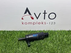 Насос омывателя Volkswagen Tiguan