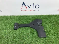 Кронштейн замка капота Volkswagen Tiguan