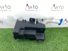 Бачок омывателя Volkswagen Tiguan