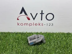 Крепление радиатора Porsche Cayenne