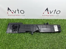 Кронштейн радиатора BMW 1-Series