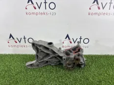 Кронштейн генератора Volkswagen Tiguan