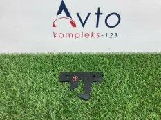 Ответная часть замка капота Audi S6