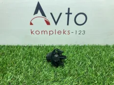 Отбойник капота BMW 1-Series