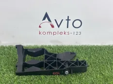 Кронштейн фары Audi S6