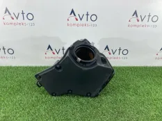 Корпус воздушного фильтра Audi S4