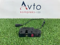 Замок капота Audi S4