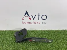 Петля капота Audi S4