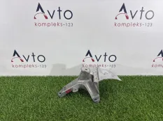 Кронштейн двигателя Audi S4