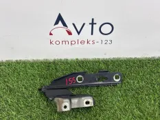 Петля капота Audi S4