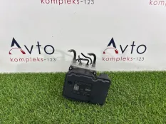 Блок abs (насос) Mercedes-Benz C-Class