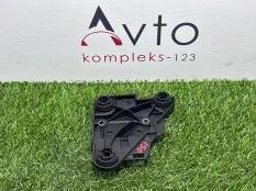 Кронштейн блока ABS Volkswagen Golf