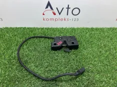 Замок капота Volkswagen Beetle