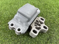 Опора кпп Volkswagen Sharan