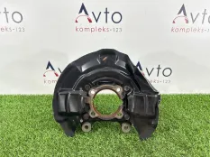 Кулак поворотный Mini Countryman