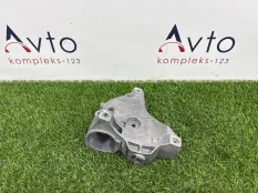 Кронштейн компрессора Volkswagen Sharan