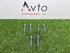 Болт полуосей Volkswagen Tiguan