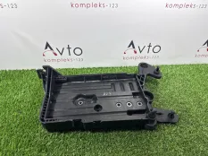 Площадка аккамулятора Audi A3
