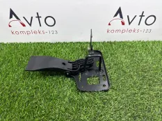 Крючок капота Audi A5