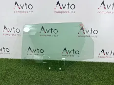 Стекло двери Audi A3