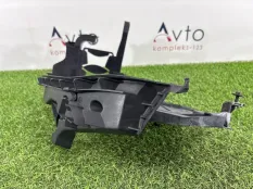 Кронштейн фары Audi A4