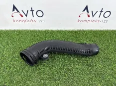 Патрубок интеркулера Audi Q3